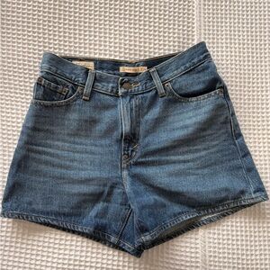 Levi's 80s Mom Shorts